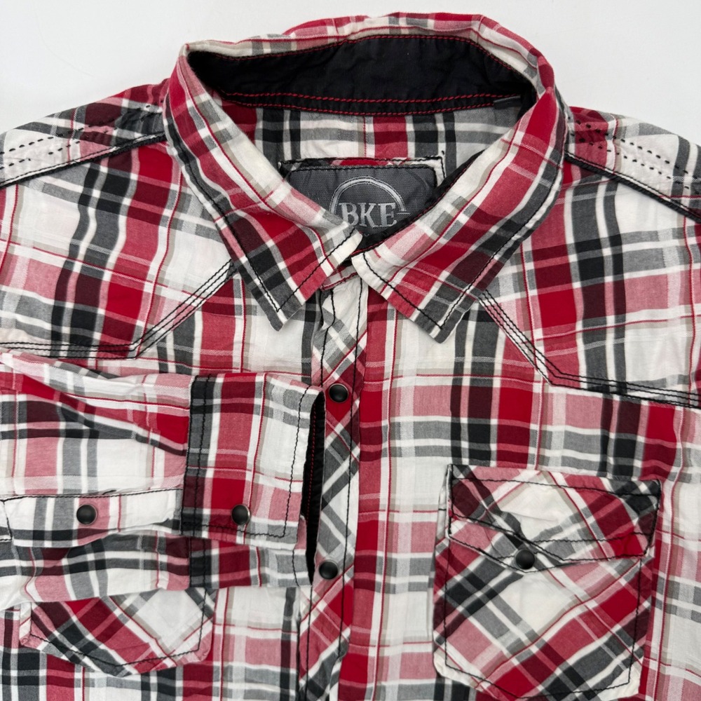 BKE Shirt Mens XL Red Plaid Slim Fit Western Snap Front Long Sleeve